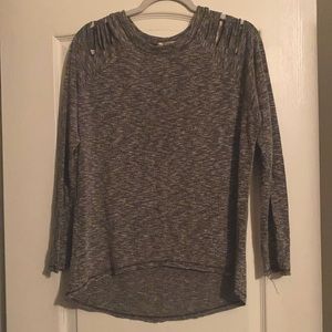 Shoulder cut out long sleeve shirt